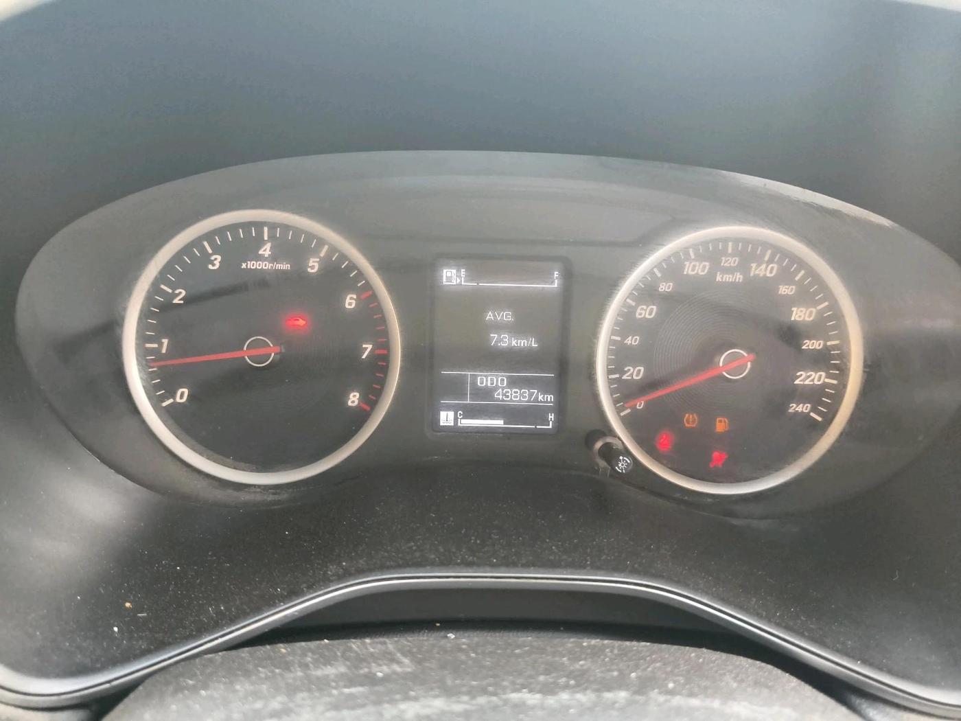 2019 MG HECTOR SMART HYBRID 1.5 PETROL, Petrol, Manual, 43,837 km, interior