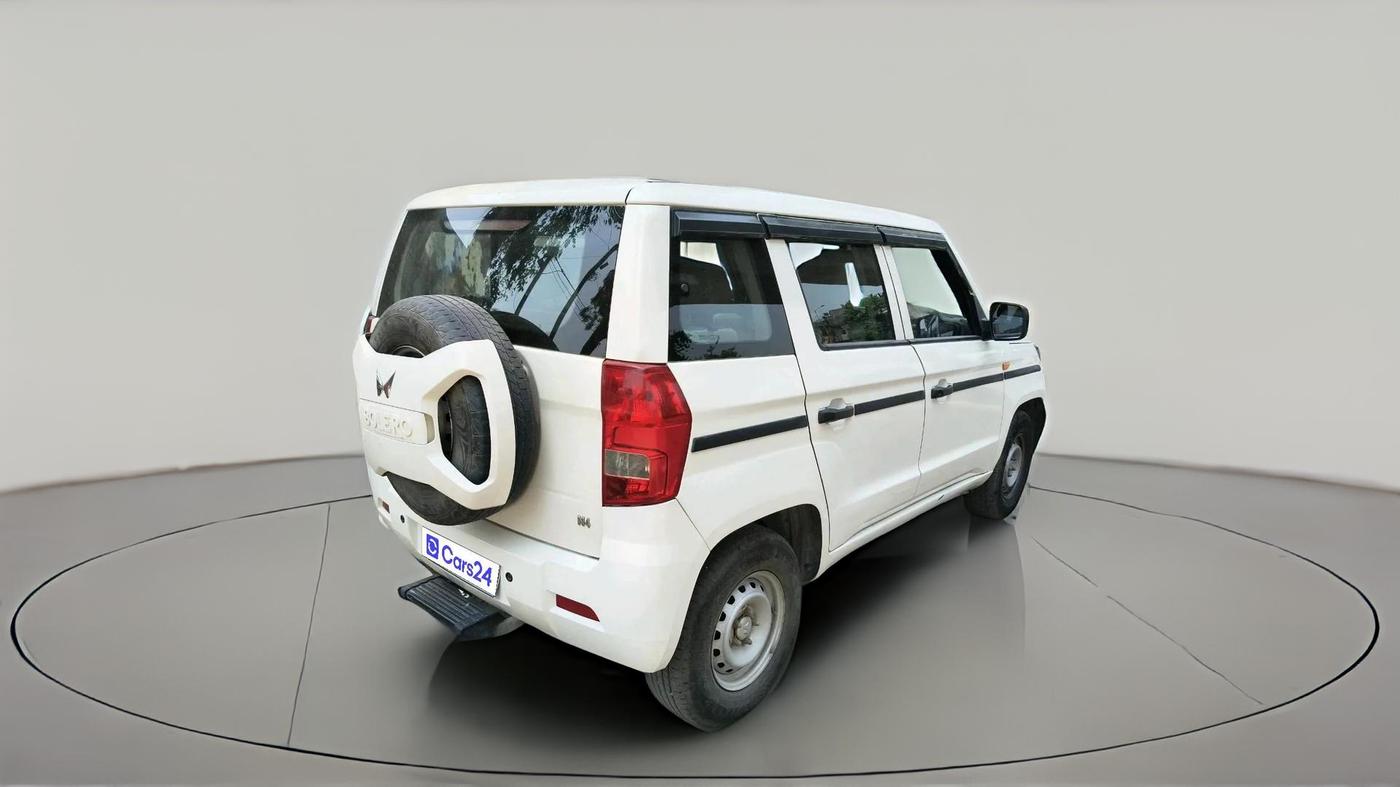 2024 Mahindra BOLERO NEO N 4, Diesel, Manual, 68,430 km, exterior