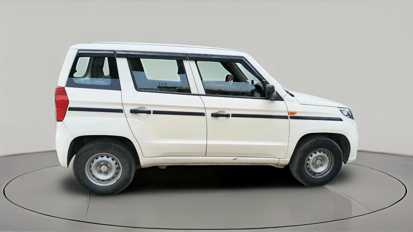 2024 Mahindra BOLERO NEO N 4, Diesel, Manual, 68,430 km, exterior