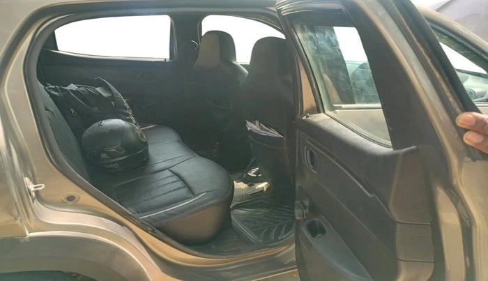 2018 Renault Kwid RXL, CNG, Manual, 99,456 km, interior