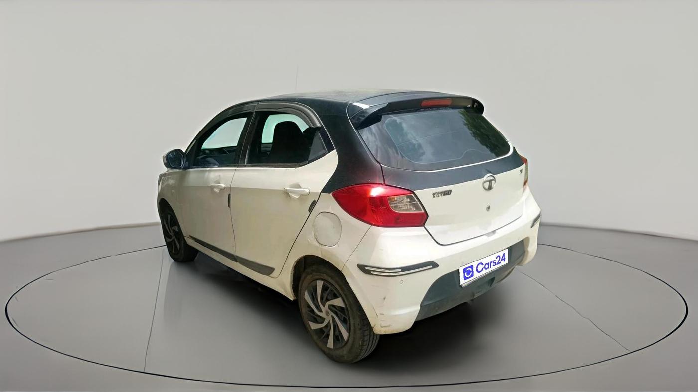 2018 Tata Tiago XT PETROL, CNG, Manual, 59,194 km, exterior