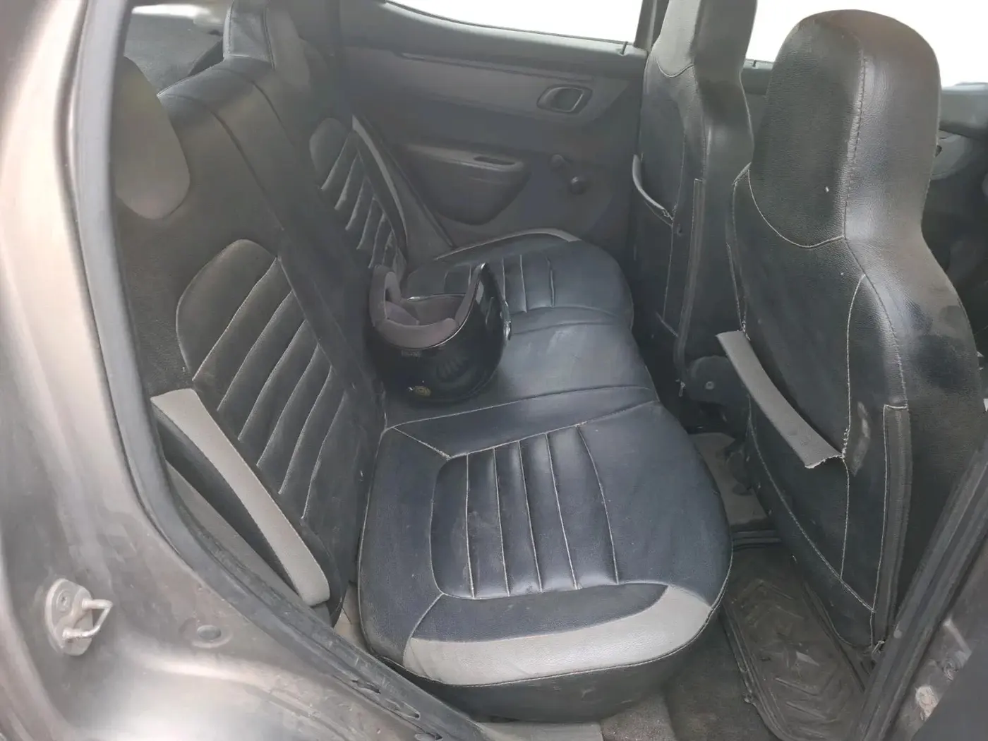 2015 Renault Kwid RXT 0.8, Petrol, Manual, 46,171 km, interior