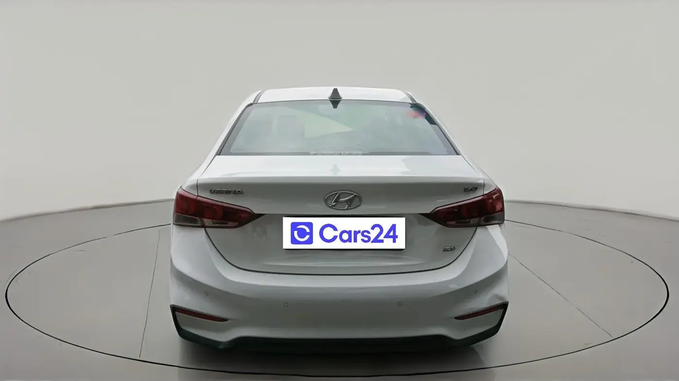 2018 Hyundai Verna 1.6 CRDI SX, Diesel, Manual, 82,459 km, exterior