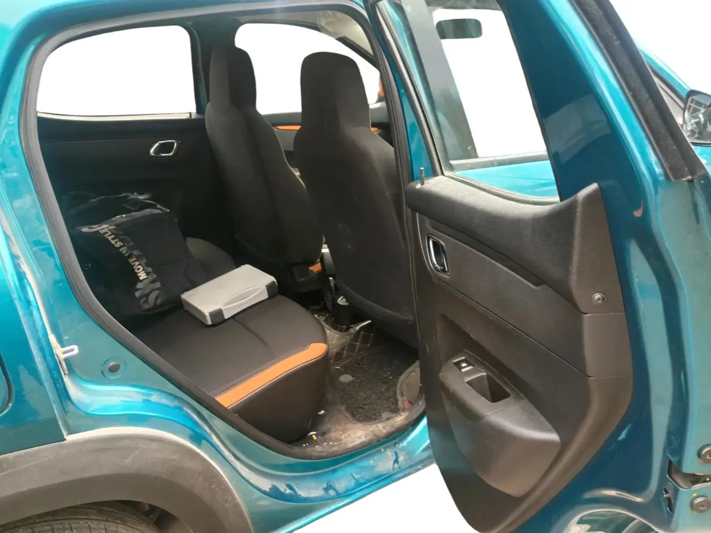 2020 Renault Kwid CLIMBER 1.0 (O), Petrol, Manual, 10,135 km, interior