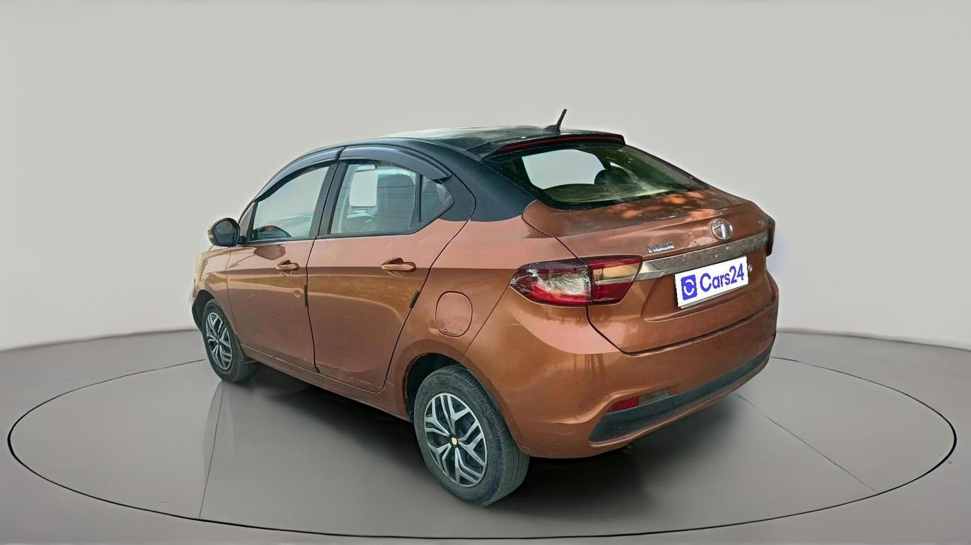 2017 Tata Tiago XT PETROL, Petrol, Manual, 93,518 km, exterior
