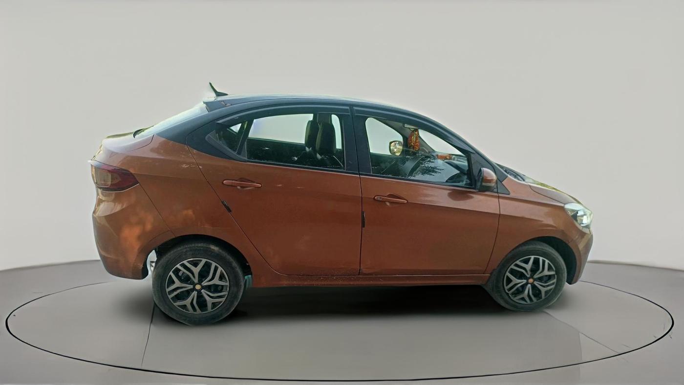 2017 Tata Tiago XT PETROL, Petrol, Manual, 93,518 km, exterior