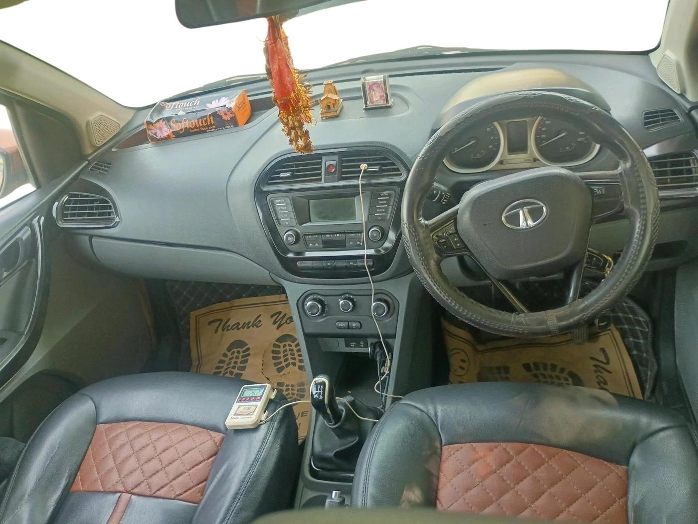 2017 Tata Tiago XT PETROL, Petrol, Manual, 93,518 km, interior