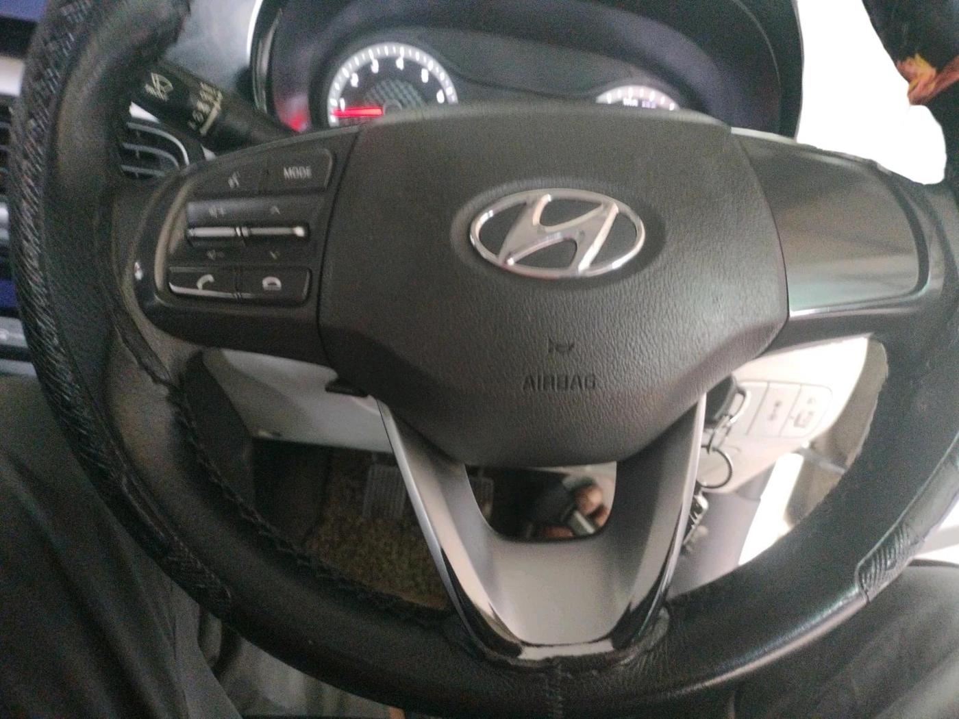 2021 Hyundai GRAND I10 NIOS SPORTZ 1.2 KAPPA VTVT CNG, CNG, Manual, 1,04,319 km, interior