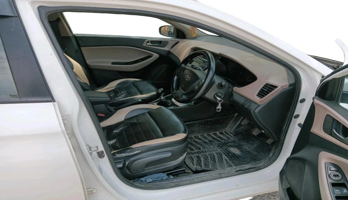 2017 Hyundai Elite i20 SPORTZ 1.4 CRDI, Diesel, Manual, 86,587 km, interior