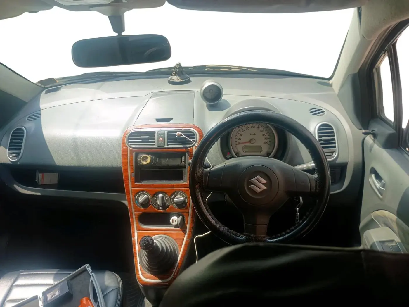 2011 Maruti Ritz VXI, CNG, Manual, 1,27,459 km, interior