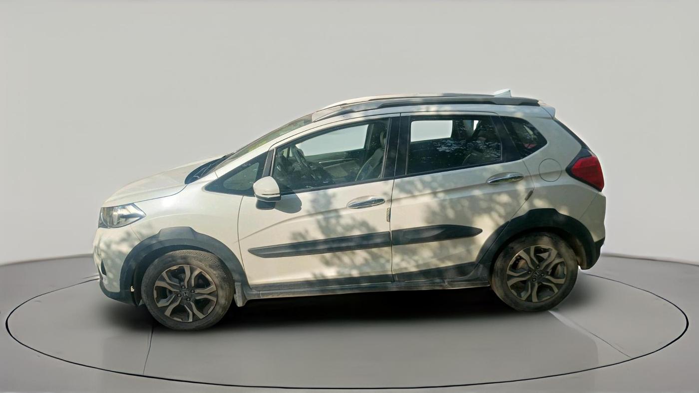 2018 Honda WR-V 1.5L I-DTEC VX MT, Diesel, Manual, 91,410 km, exterior
