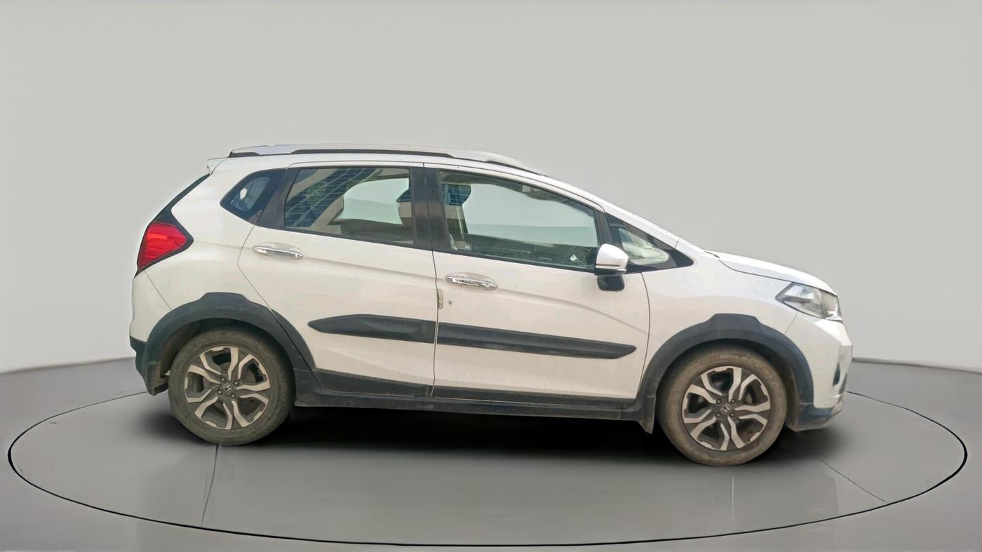 2018 Honda WR-V 1.5L I-DTEC VX MT, Diesel, Manual, 91,410 km, exterior