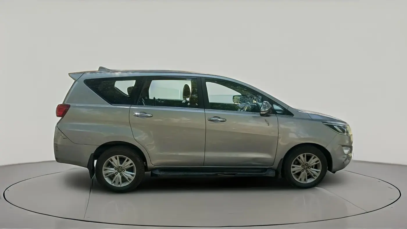 2016 Toyota Innova Crysta 2.8 ZX AT 7 STR, Diesel, Automatic, 1,75,314 km, exterior