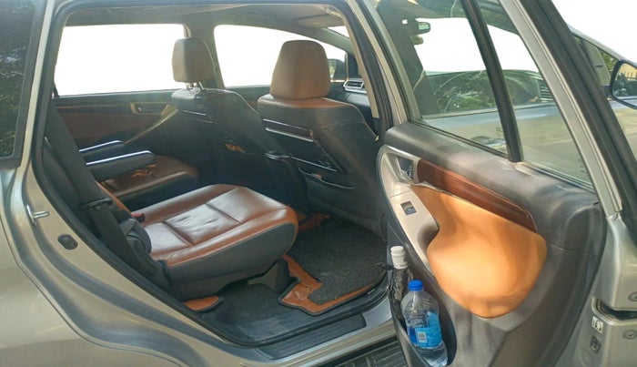 2016 Toyota Innova Crysta 2.8 ZX AT 7 STR, Diesel, Automatic, 1,75,314 km, interior