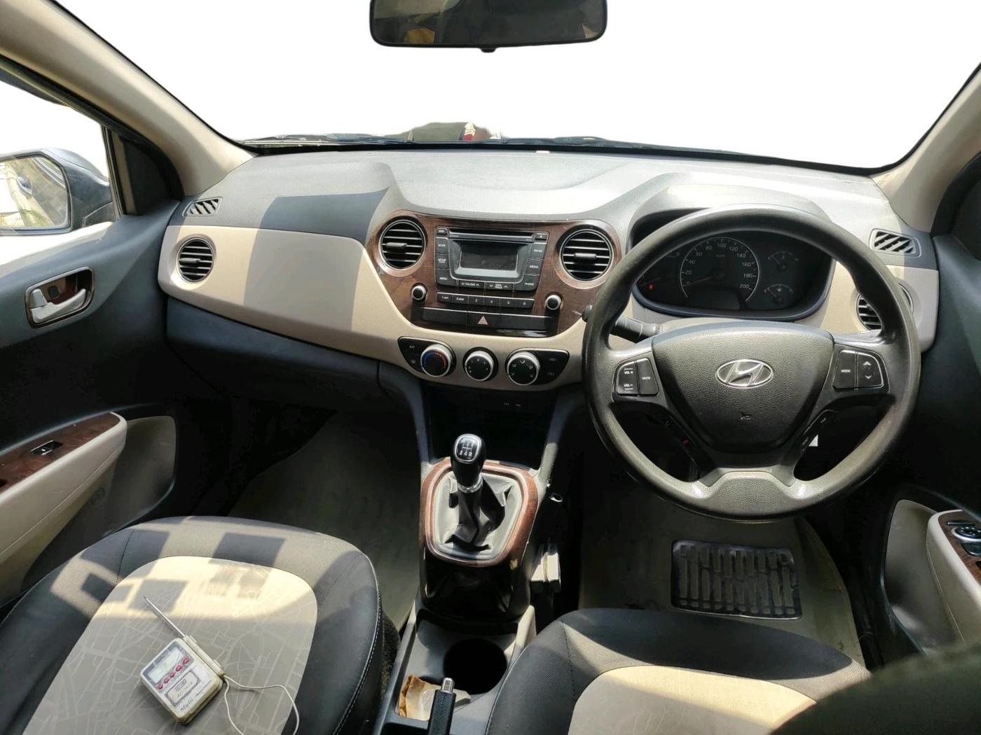 2015 Hyundai Grand i10 SPORTZ 1.2 KAPPA VTVT, CNG, Manual, 74,605 km, interior