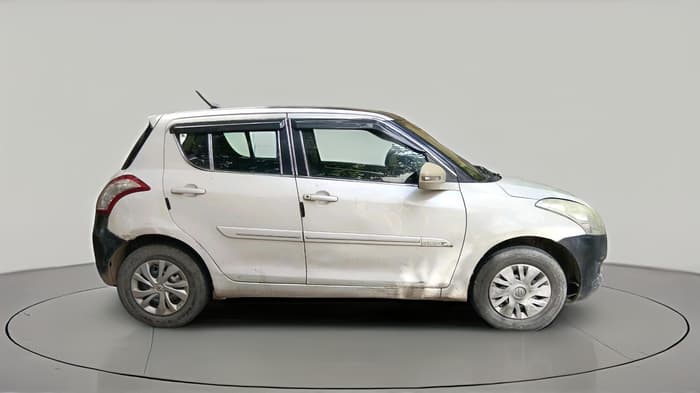 2012 Maruti Swift VXI, CNG, Manual, 1,49,622 km, exterior