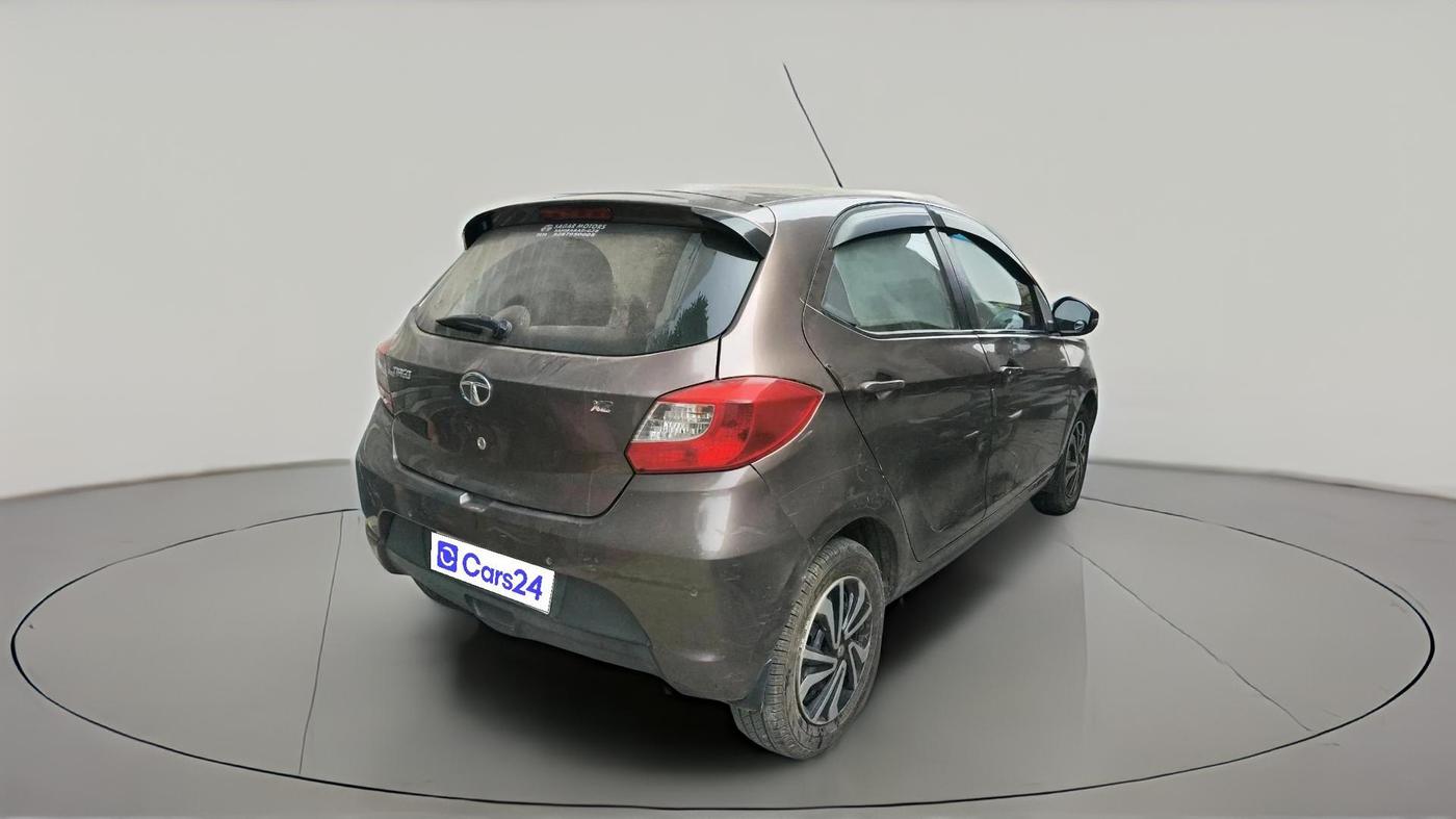 2018 Tata Tiago XZ PETROL, Petrol, Manual, 2,04,431 km, exterior