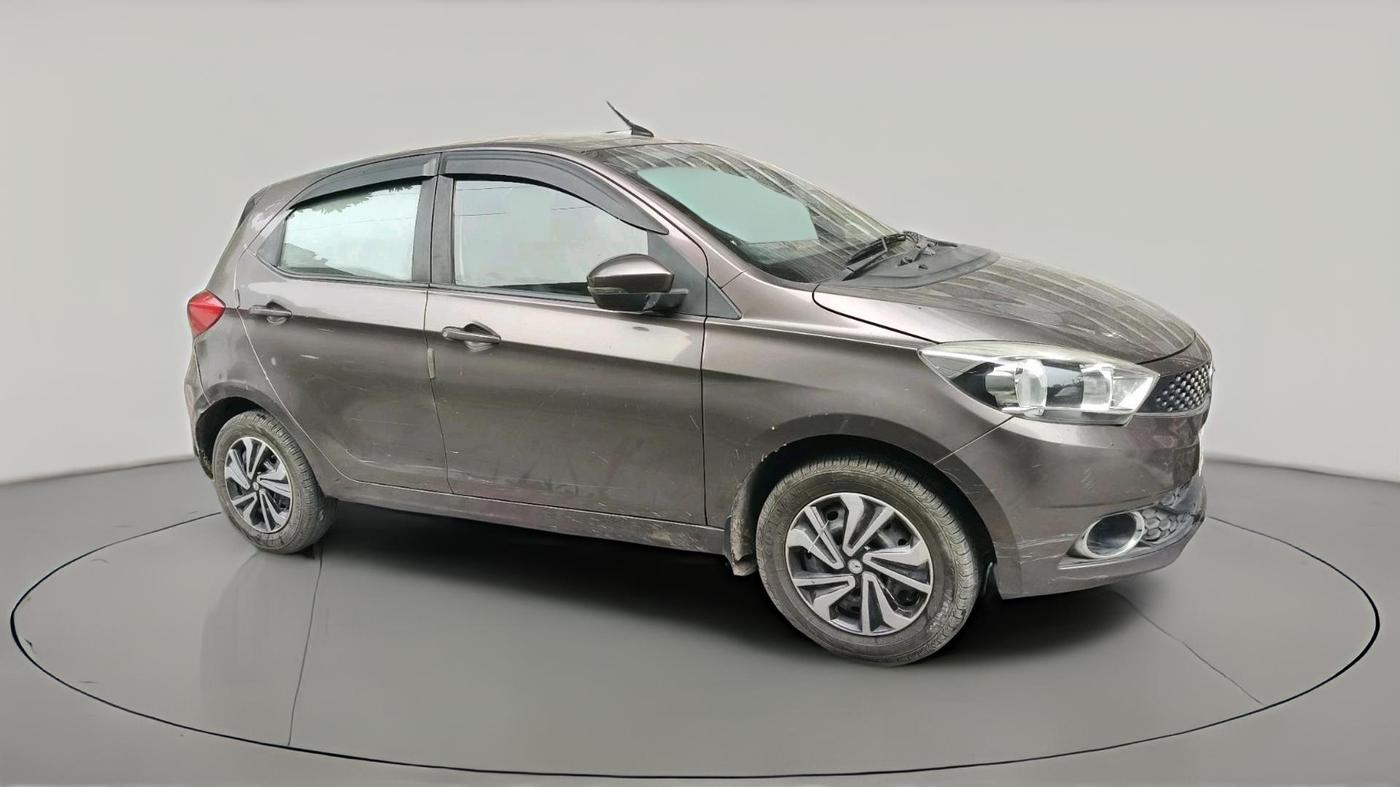 2018 Tata Tiago XZ PETROL, Petrol, Manual, 2,04,431 km, exterior
