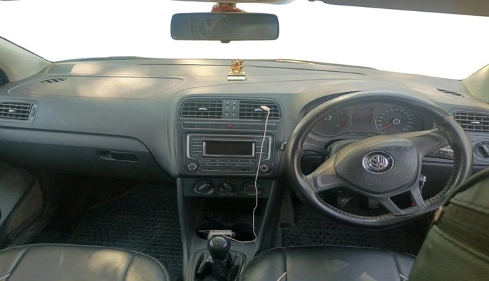 2017 Volkswagen Ameo COMFORTLINE 1.2L, CNG, Manual, 1,70,804 km, interior