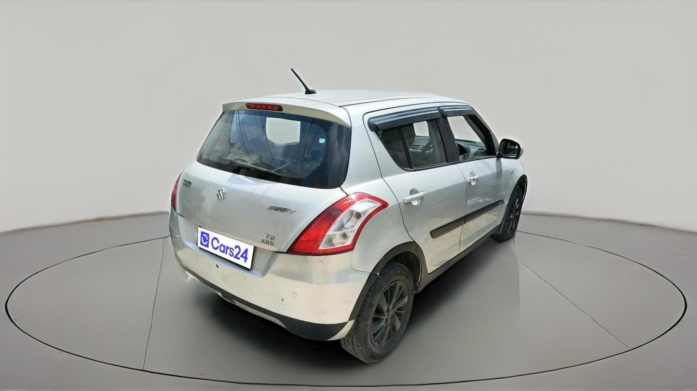 2015 Maruti Swift ZXI, Petrol, Manual, 1,34,268 km, exterior
