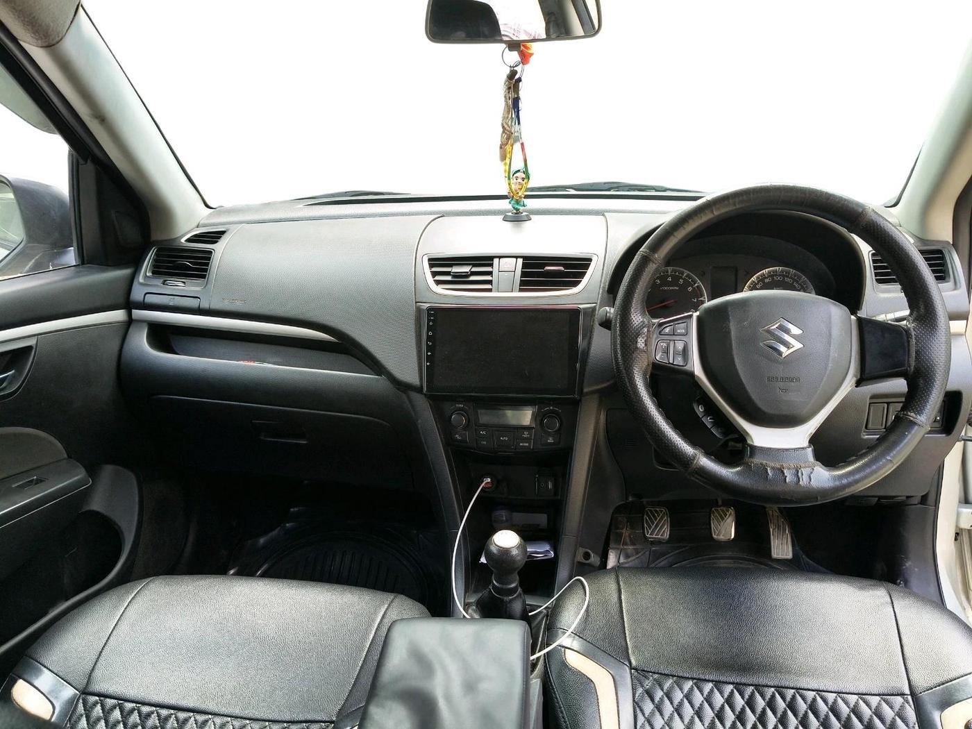 2015 Maruti Swift ZXI, Petrol, Manual, 1,34,268 km, interior