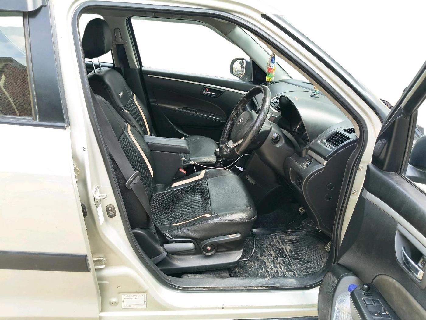 2015 Maruti Swift ZXI, Petrol, Manual, 1,34,268 km, interior
