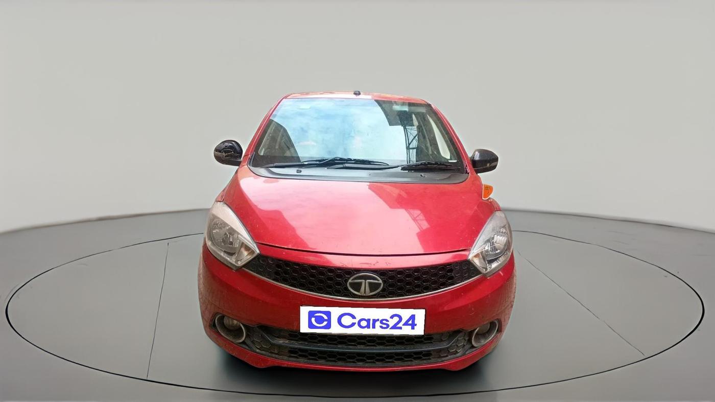 2018 Tata Tiago XZ PETROL, Petrol, Manual, 2,11,771 km, exterior