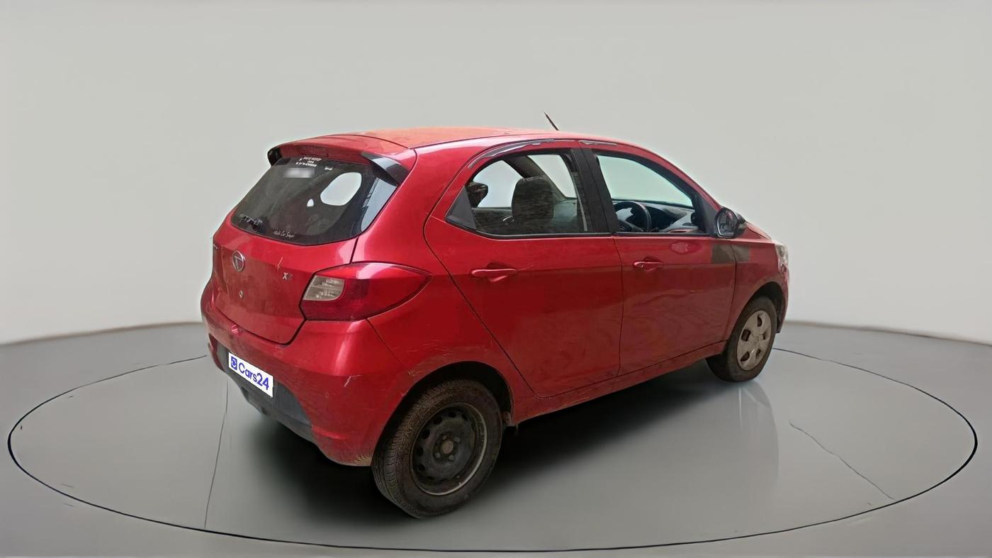 2018 Tata Tiago XZ PETROL, Petrol, Manual, 2,11,771 km, exterior