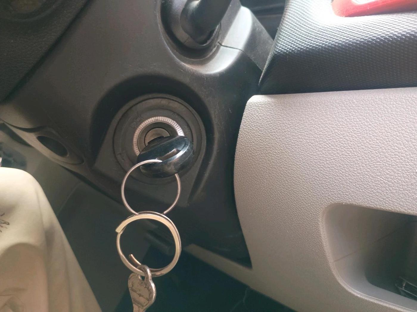 2018 Tata Tiago XZ PETROL, Petrol, Manual, 2,11,771 km, interior