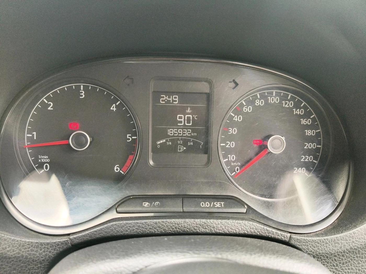 2014 Volkswagen Polo COMFORTLINE 1.5L, Diesel, Manual, 1,85,932 km, interior
