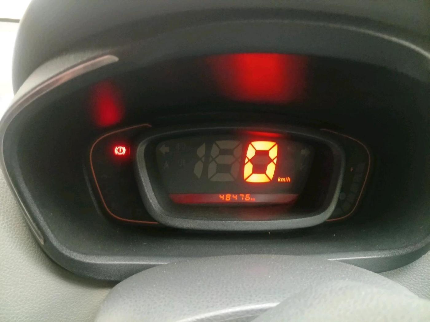 2016 Renault Kwid RXT 0.8, Petrol, Manual, 48,476 km, interior