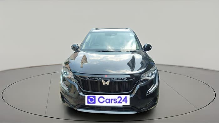 2024 Mahindra XUV700 AX7 Petrol MT 7 STR, Petrol, Manual, 11,568 km, exterior