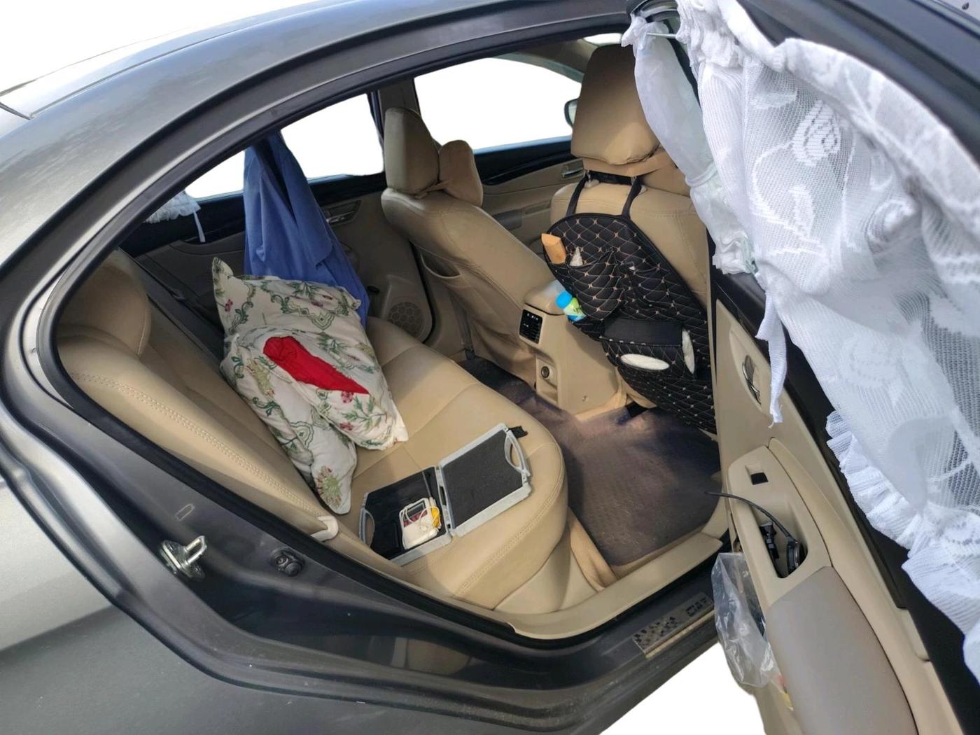 2017 Maruti Ciaz DELTA 1.4 MT PETROL, Petrol, Manual, 72,104 km, interior