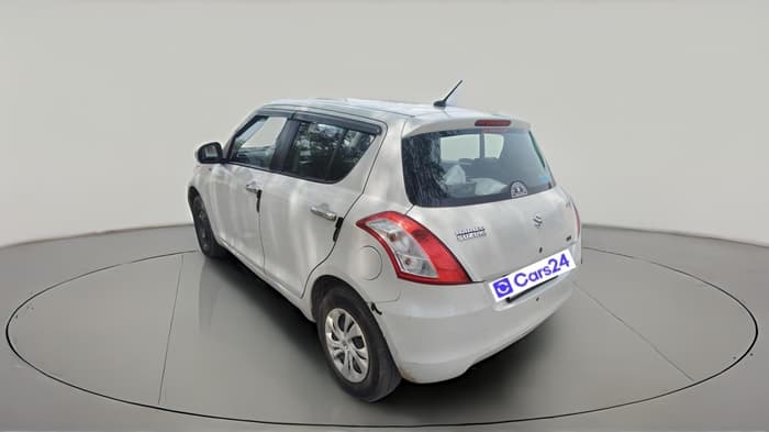 2016 Maruti Swift VXI, CNG, Manual, 88,768 km, exterior