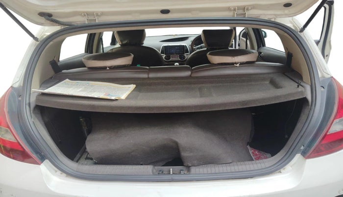 2012 Hyundai i20 SPORTZ 1.2, CNG, Manual, 1,25,347 km, exterior