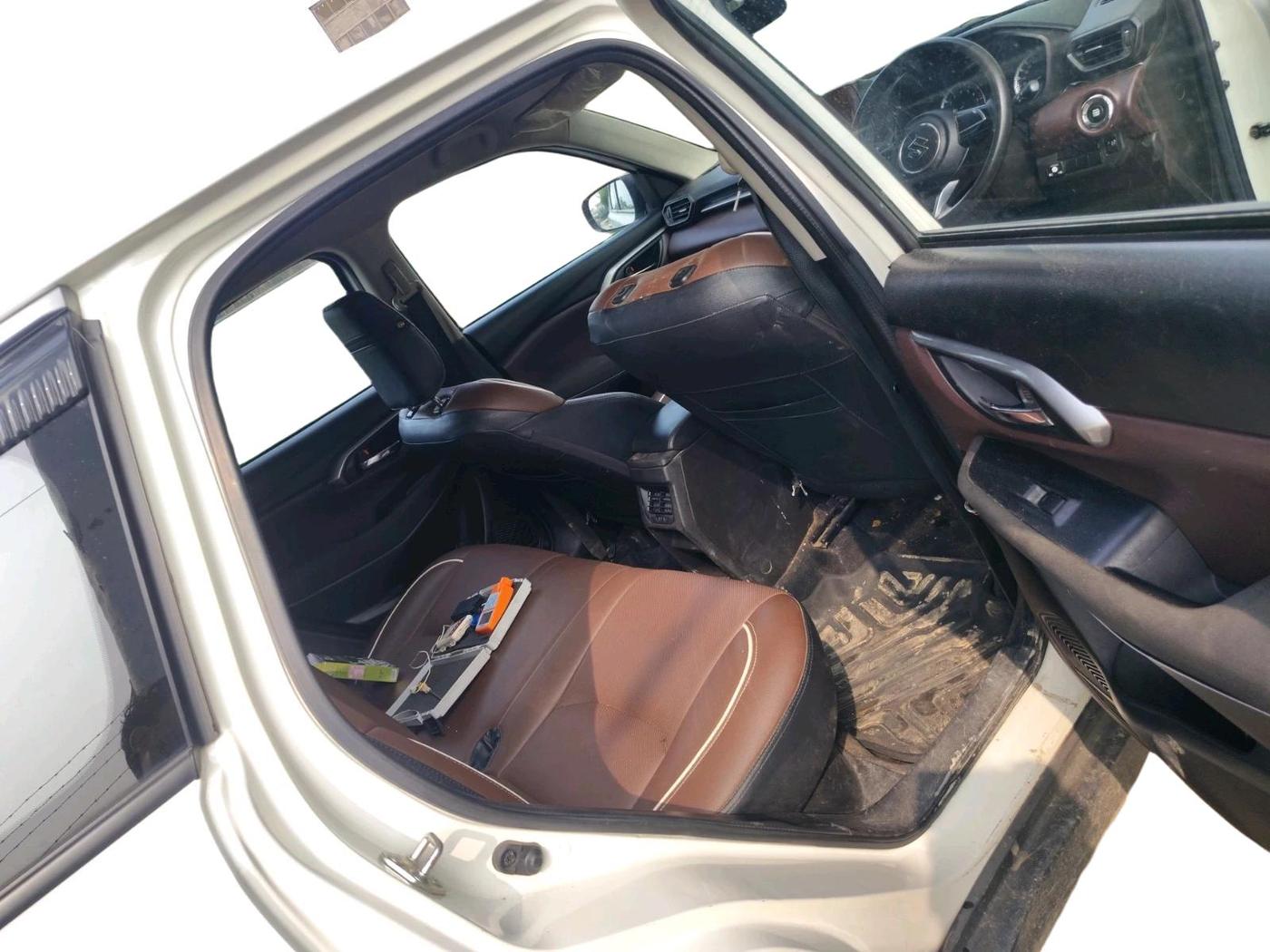 2023 Maruti Grand Vitara SIGMA SMART HYBRID, Petrol, Manual, 96,529 km, interior