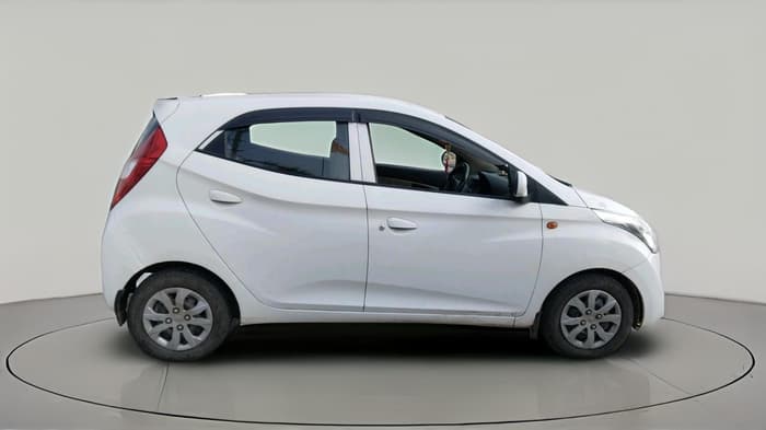 2014 Hyundai Eon MAGNA +, Petrol, Manual, 1,21,997 km, exterior