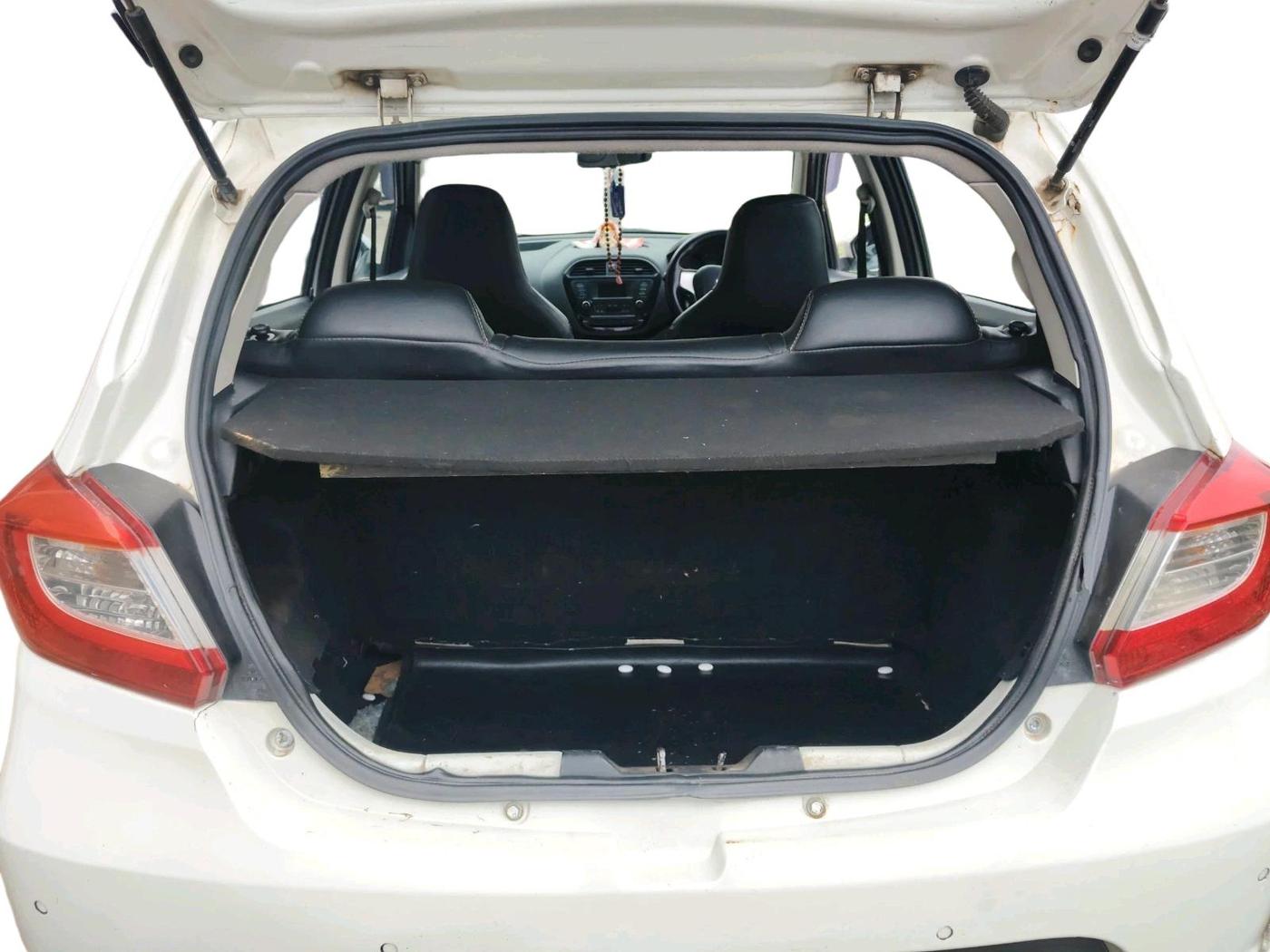 2017 Tata Tiago XT PETROL, Petrol, Manual, 85,574 km, exterior