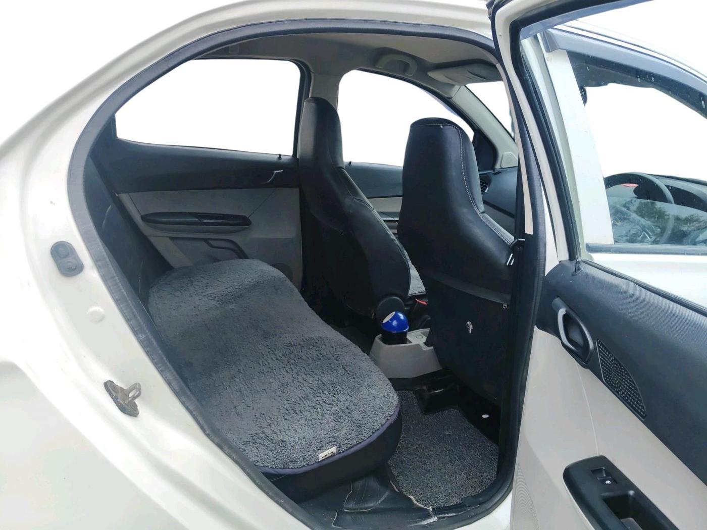 2017 Tata Tiago XT PETROL, Petrol, Manual, 85,574 km, interior