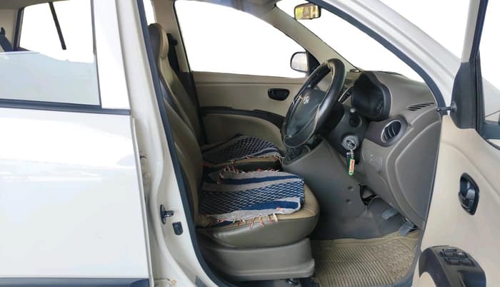 2013 Hyundai i10 MAGNA 1.1, Petrol, Manual, 68,593 km, interior