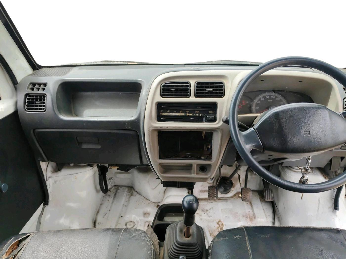 2019 Maruti Eeco 5 STR WITH A/C+HTR, CNG, Manual, 80,246 km, interior