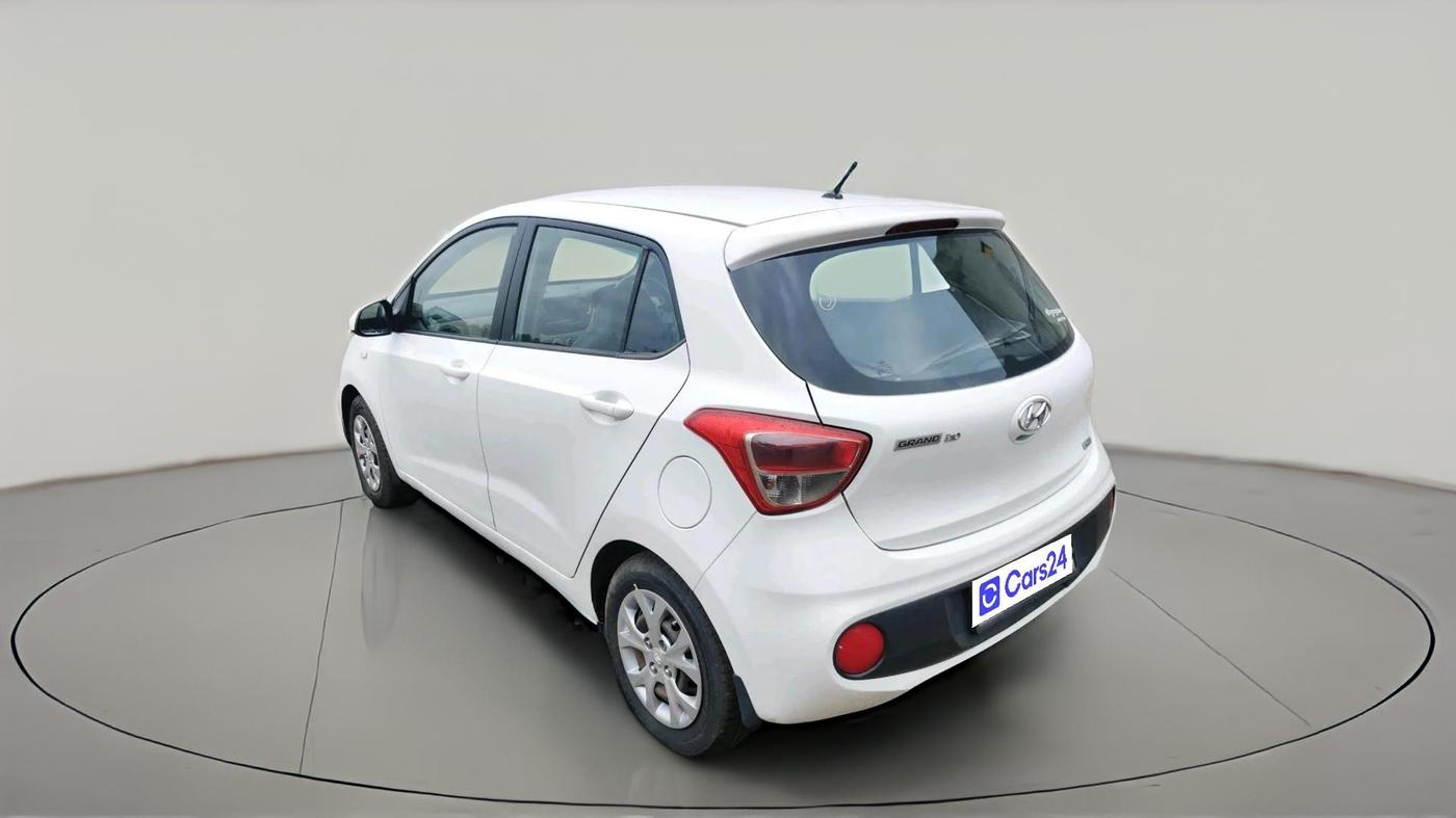 2017 Hyundai Grand i10 MAGNA U2 1.2 CRDI, Diesel, Manual, 1,06,762 km, exterior