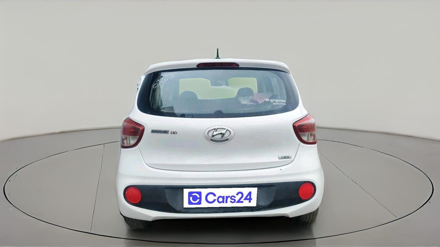 2017 Hyundai Grand i10 MAGNA U2 1.2 CRDI, Diesel, Manual, 1,06,762 km, exterior