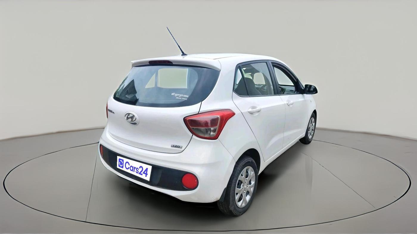 2017 Hyundai Grand i10 MAGNA U2 1.2 CRDI, Diesel, Manual, 1,06,762 km, exterior