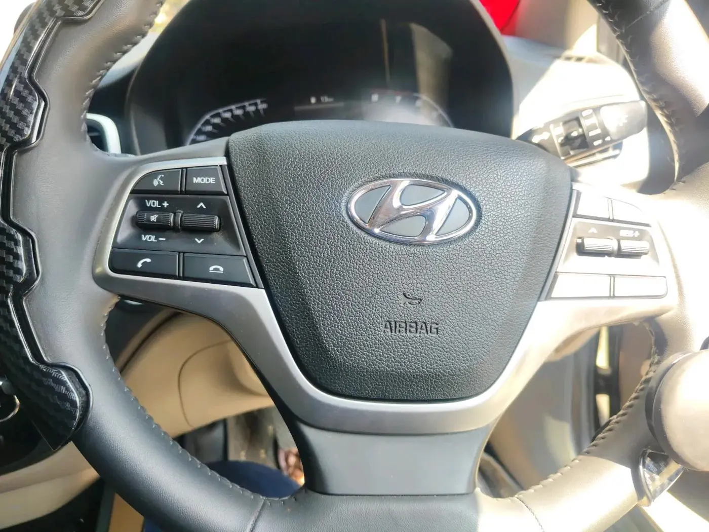 2022 Hyundai Verna SX 1.5 VTVT, Petrol, Manual, 10,708 km, interior