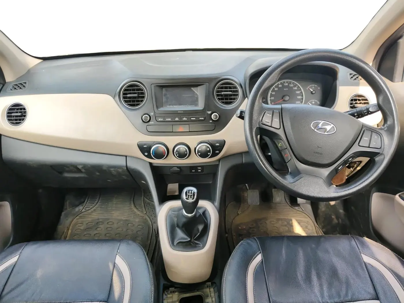 2018 Hyundai Grand i10 SPORTZ 1.2 KAPPA VTVT, CNG, Manual, 86,400 km, interior