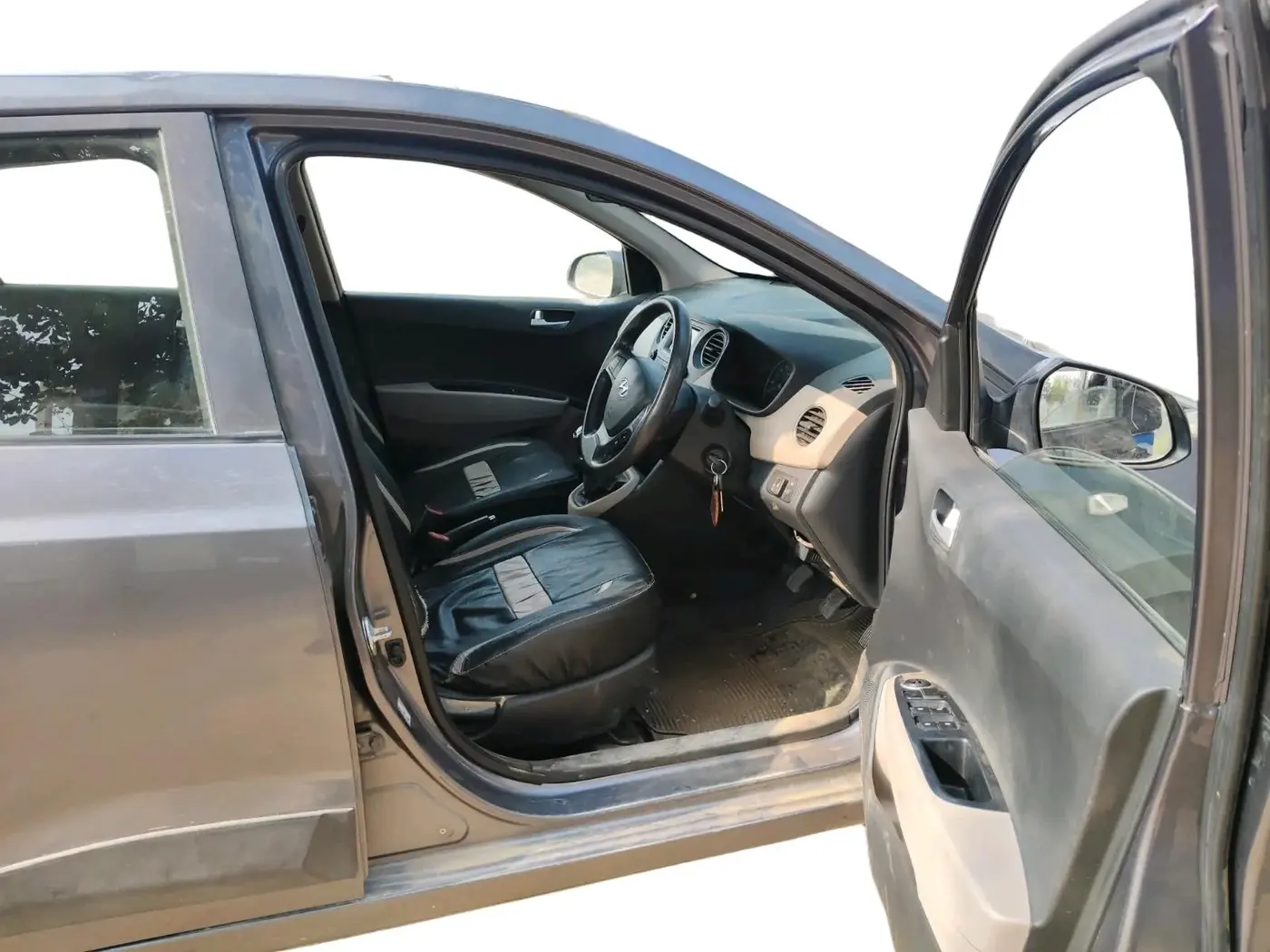 2018 Hyundai Grand i10 SPORTZ 1.2 KAPPA VTVT, CNG, Manual, 86,400 km, interior