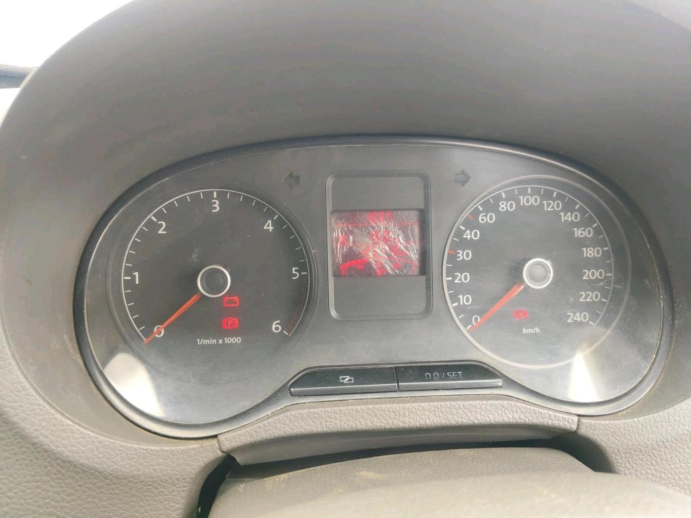2011 Volkswagen Vento HIGHLINE DIESEL 1.6, Diesel, Manual, 1,23,770 km, interior