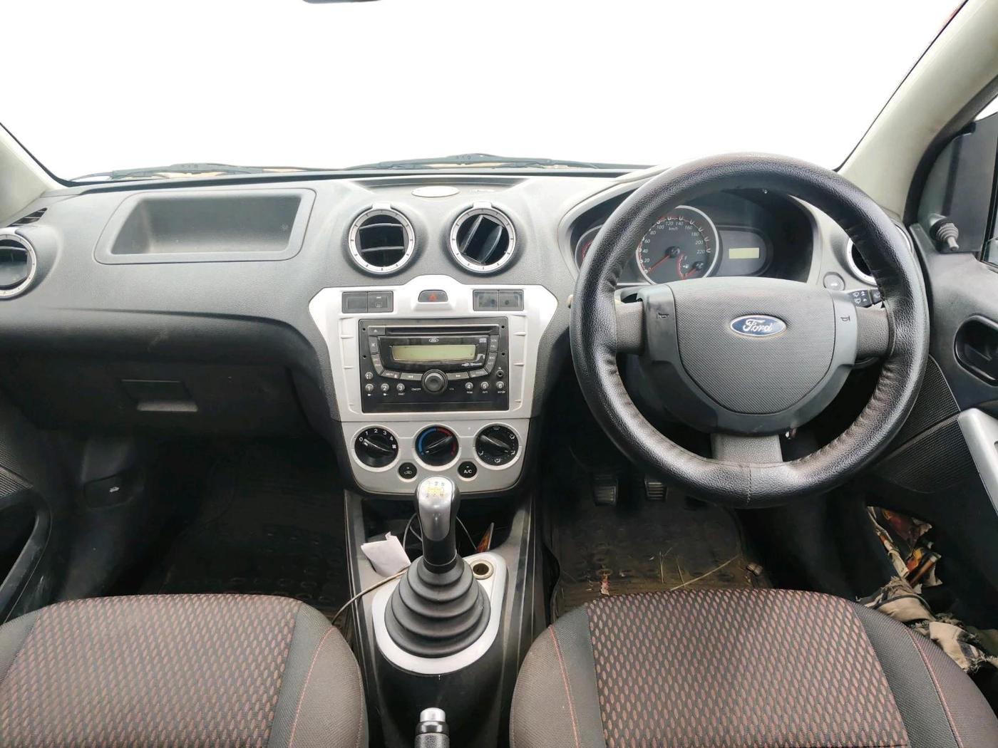 2011 Ford Figo ZXI 1.4 DIESEL, Diesel, Manual, 1,74,421 km, interior