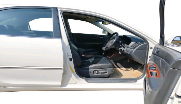 2004 Toyota Camry V4 AT, Petrol, Automatic, 75,154 km, interior